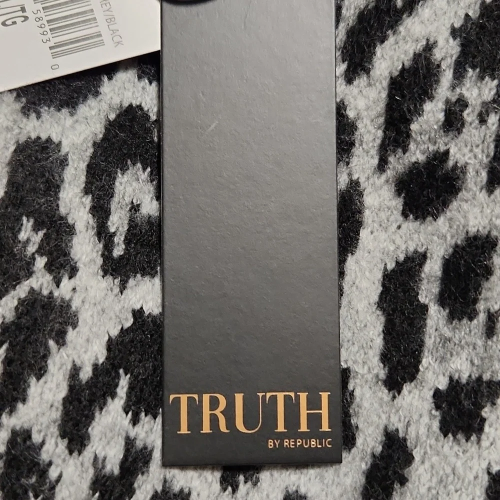 NEW Truth by Republic Leopard Print Sweater - Black and Gray Size XL - Picture 7 of 10